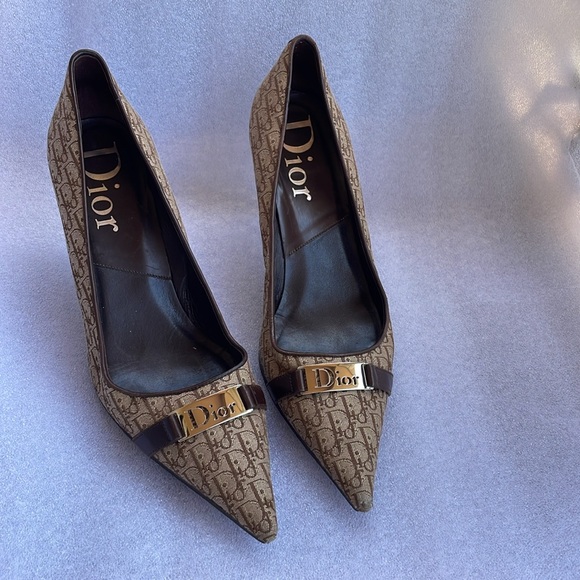 Christian Dior brown monogram heels - Picture 3 of 16